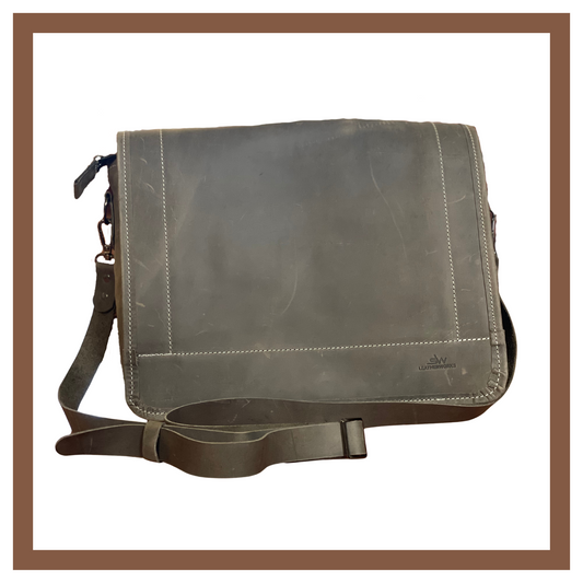 The KID Messenger Bag